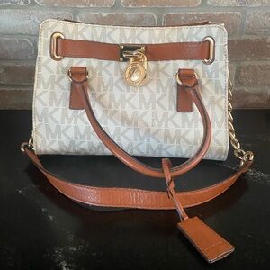 Michael kors purse